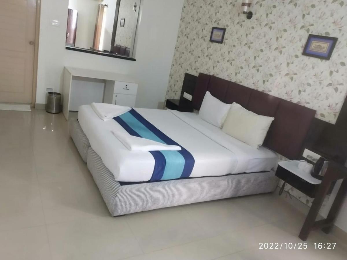 העיר בנגלור The Green Path Eco Hotel מראה חיצוני תמונה